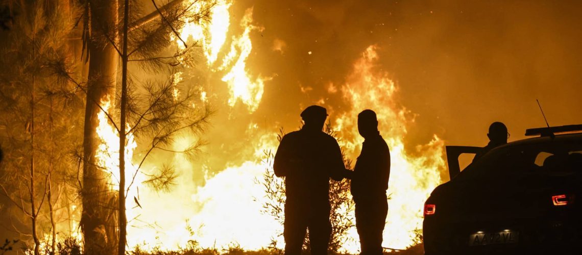 L'incendie d'Alcanede a consumé plus de 200 hectares (et des maisons ont été touchées).