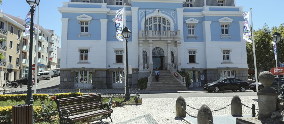 Loures défend un soutien étatique à 100 % pour répondre à la crise du logement.