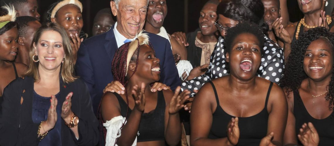 Marcelo voit le Mozambique "regarder vers l'avenir". Chapo vient à Lisbonne.