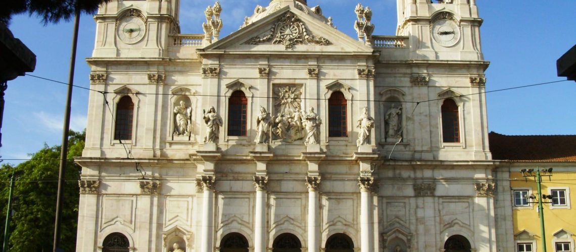 Maria José Palla : Les funérailles commencent mardi, avec veillée à Estrela.