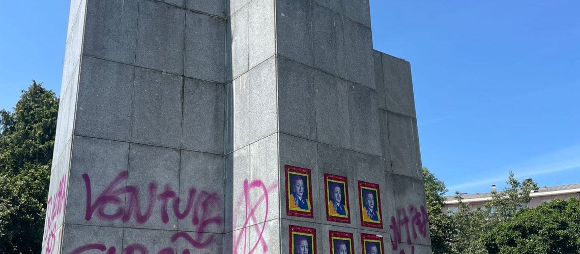 Monument vandalisé à l'endroit où Chega présente le candidat à Porto