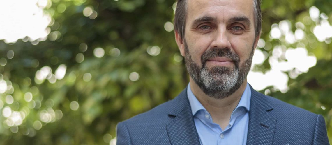 Nouvelle spécialité d'urgence attire des médecins mais ne résout pas la crise dans le SNS