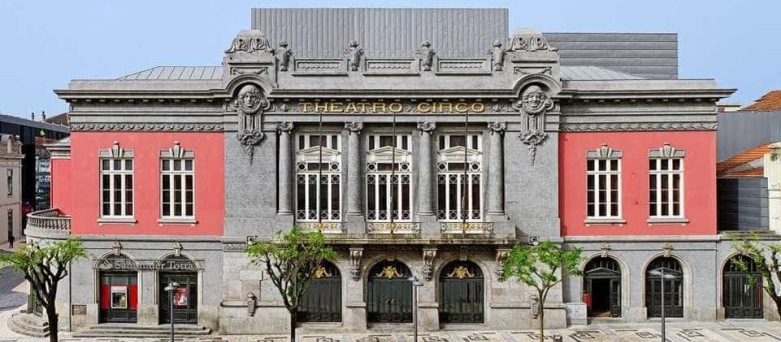 Opéra de Dino D'Santiago et nouvelle pièce de Marco Martins au Theatro Circo
