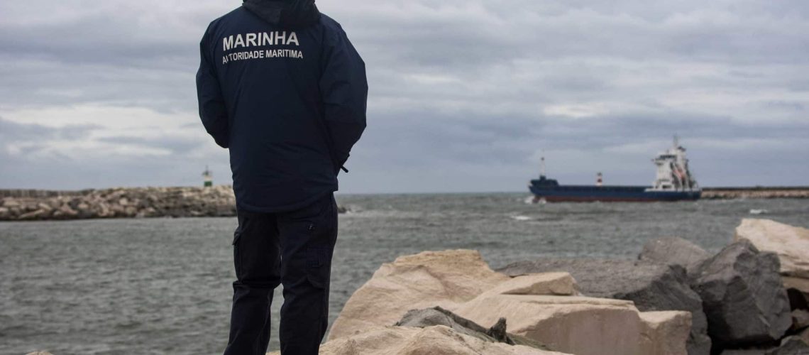 Recherches pour pêcheur disparu en mer à Aljezur reprises jeudi.