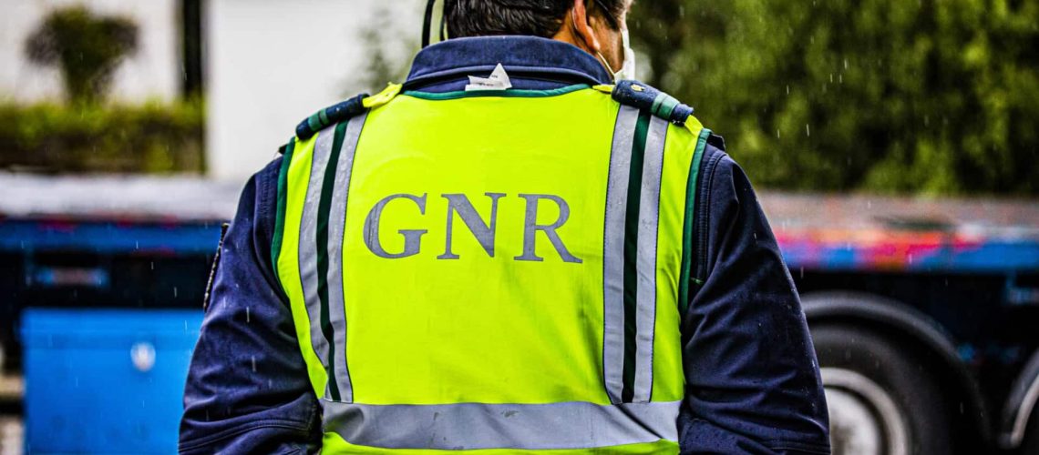 Sept personnes arrêtées pour suspicion de trafic de drogue et vols dans le district de Bragance.