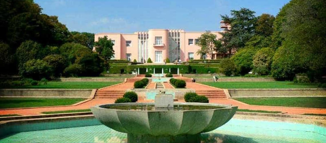 Serralves présente à Porto 31 projets du studio d'Alvar Aalto.