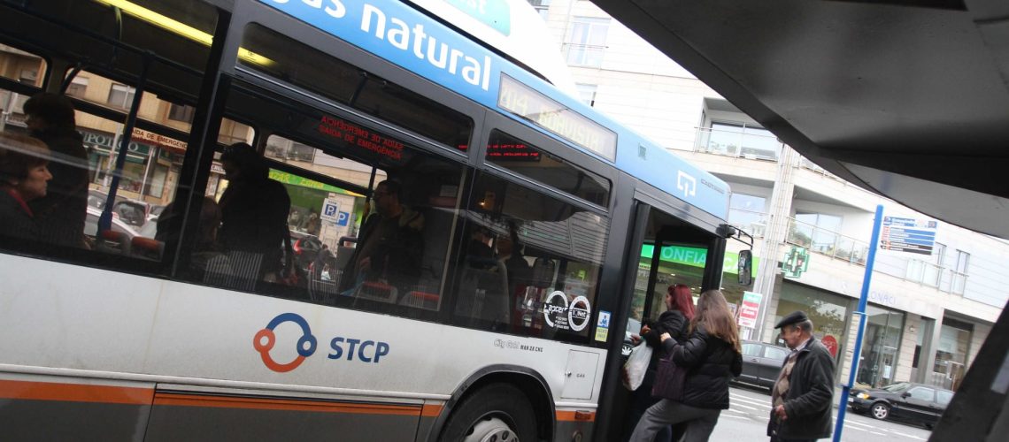 STCP achète 30 autobus électriques et une station de recharge à CaetanoBus.