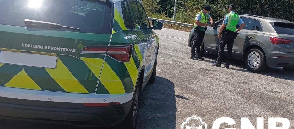 Trois personnes arrêtées pour séjour illégal. Elles travaillaient dans une "exploitation agricole".