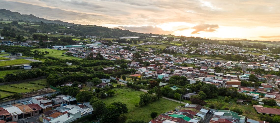 Un camion détruit la maison d'une famille portugaise au Costa Rica. "Dévastés"