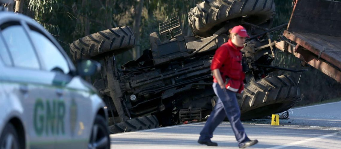Un homme âgé meurt dans un accident de tracteur agricole à Moura.