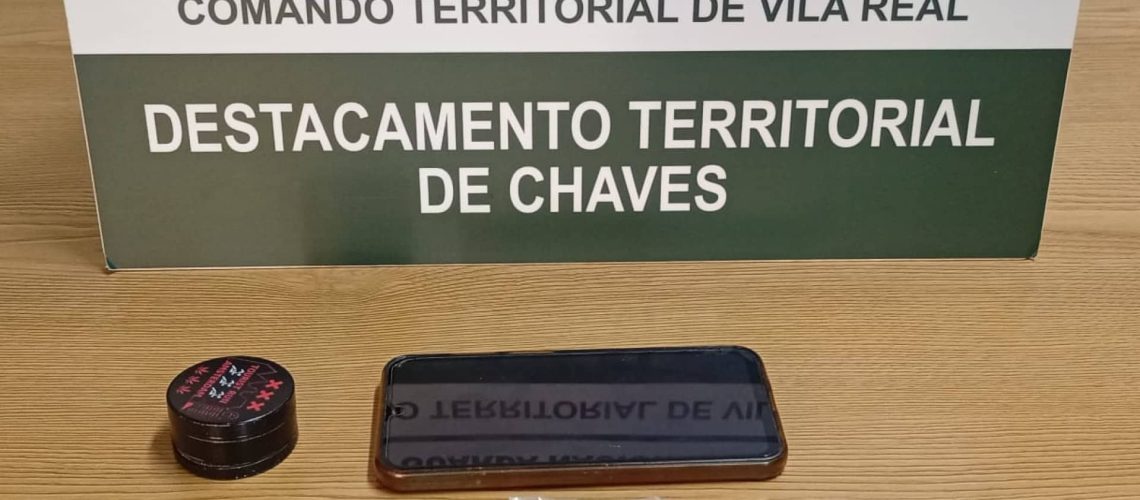 Un jeune de 23 ans arrêté pour trafic de stupéfiants à Chaves.