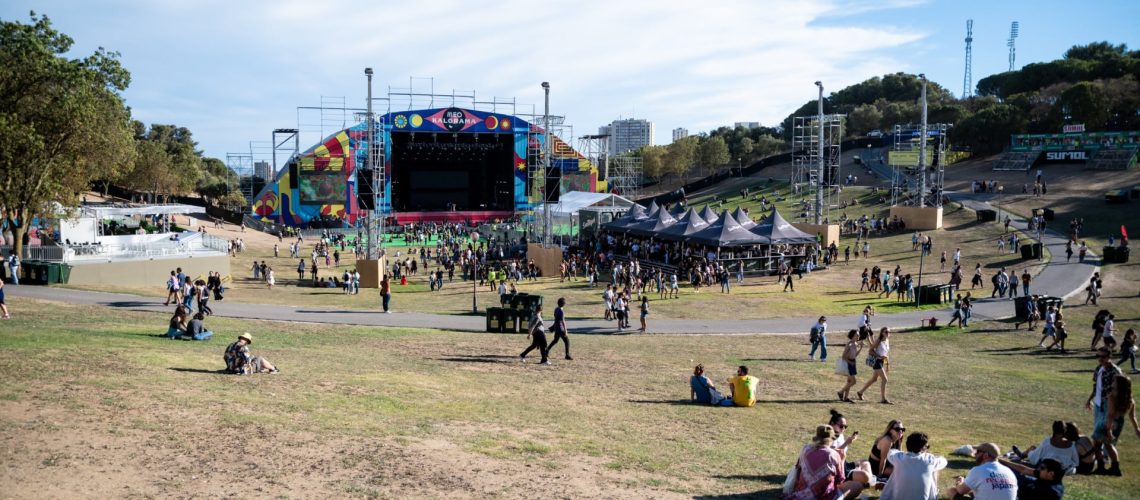 Un jeune perd son téléphone lors d'un festival à Lisbonne et déclare un faux vol.