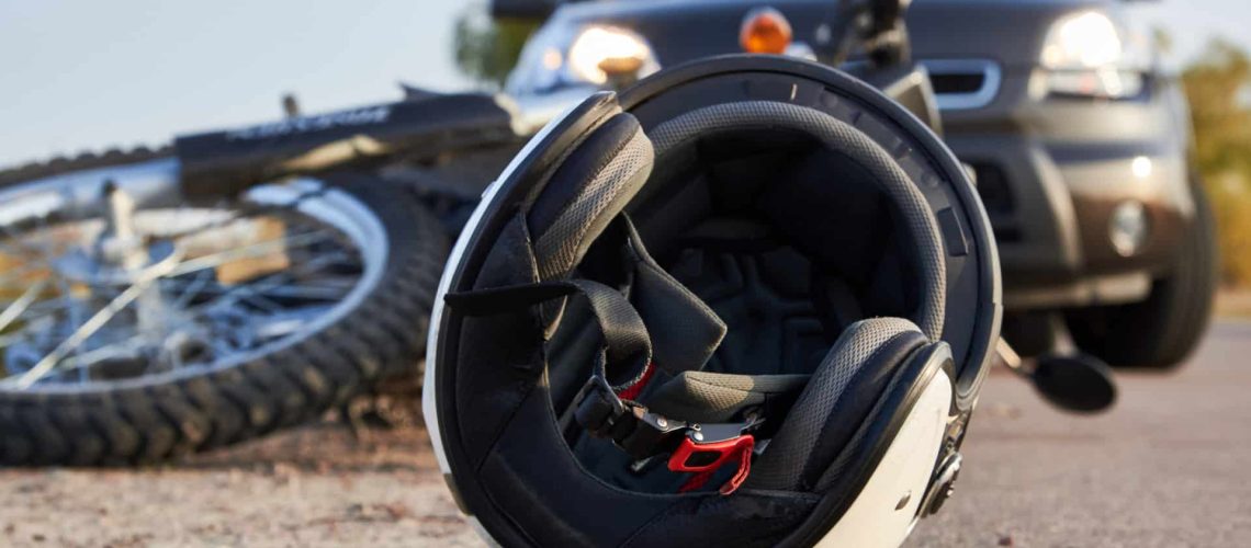 Un motocycliste de 40 ans meurt dans un accident sur la EN242 à Marinha Grande.