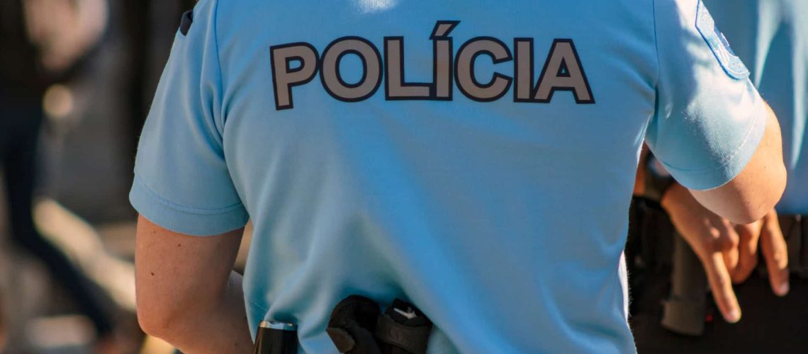 Un policier ayant agressé un conducteur de 'tuk-tuk' à Lisbonne suspendu pour 75 jours