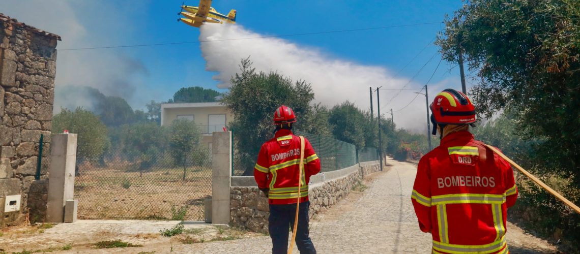 Une femme a été déplacée à la suite de l'incendie à Nisa.